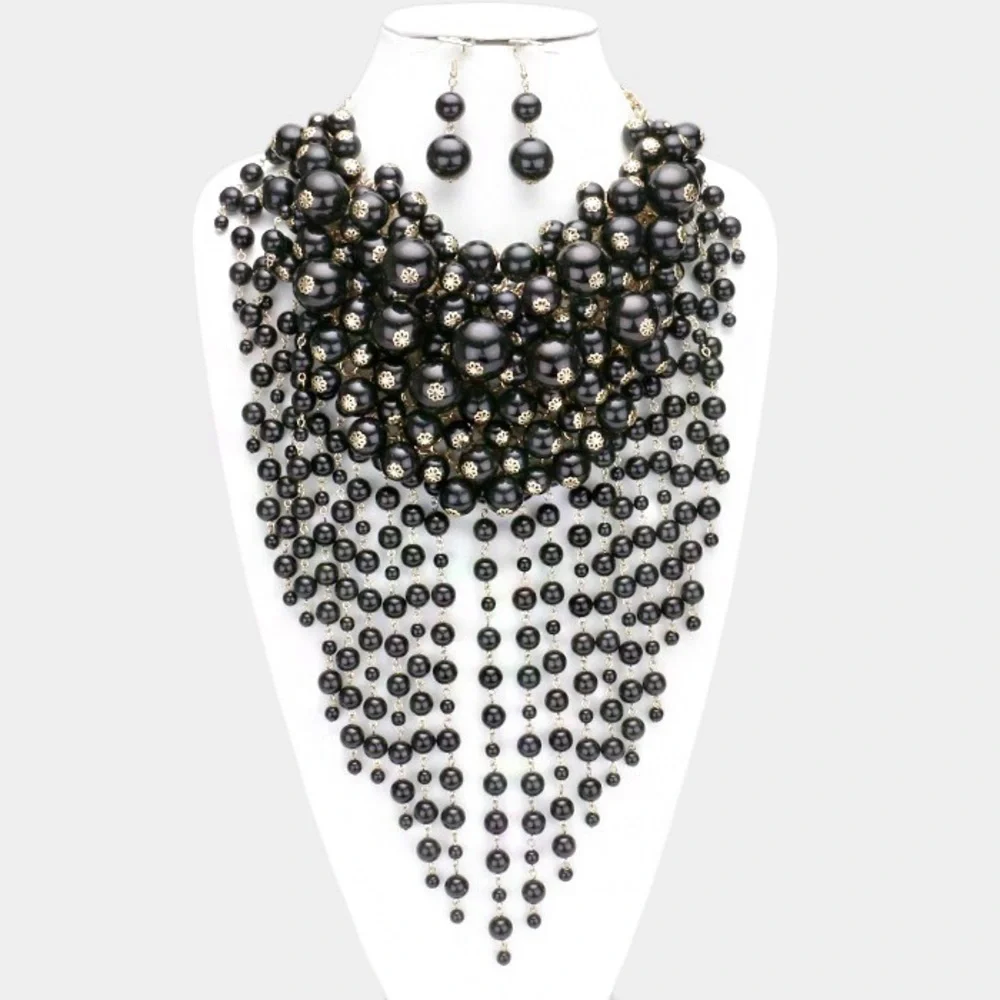 Black Dramatic Cluster Pearl Statement Necklace